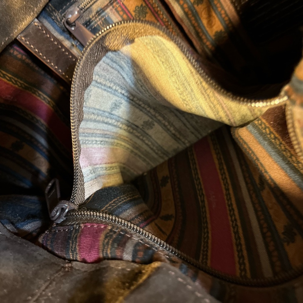 Brighton brown suede shoulder bag - Picture 11 of 11